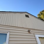 House siding reatachement