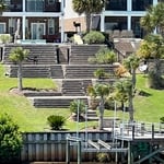 Retaining wall