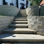 Retaining wall