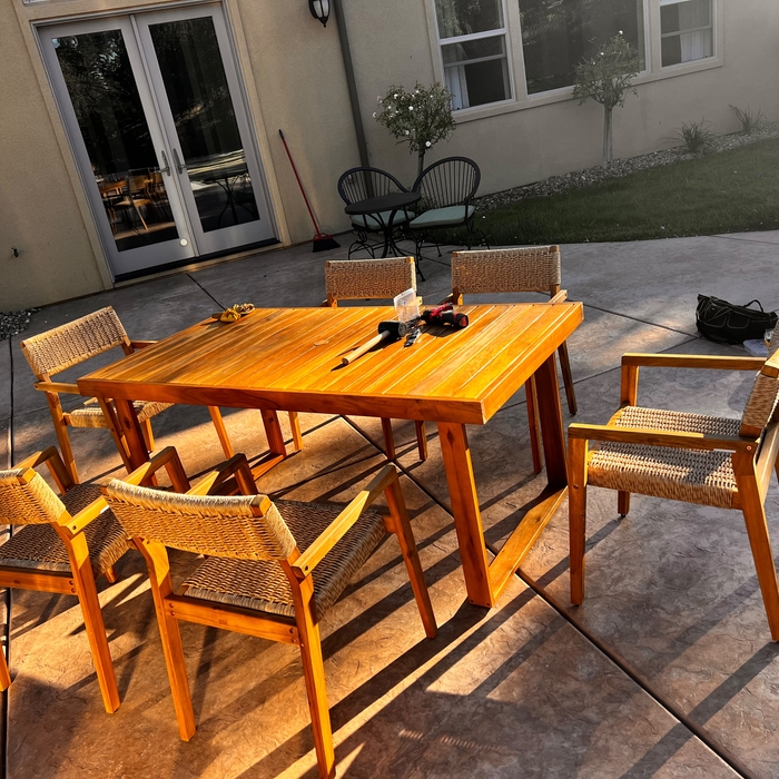 Furniture assembly