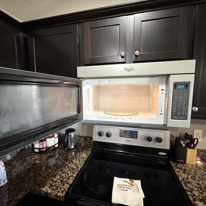 Full kitchen cleaning