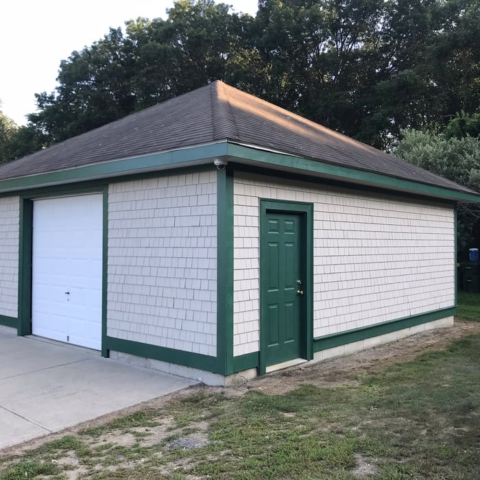 1 Car Maintenance Garage with side entrance