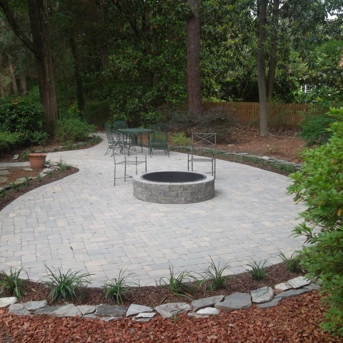 Circular firepit
