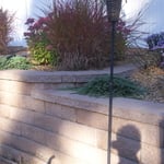 Retainer wall