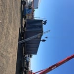 Hooking up Crane