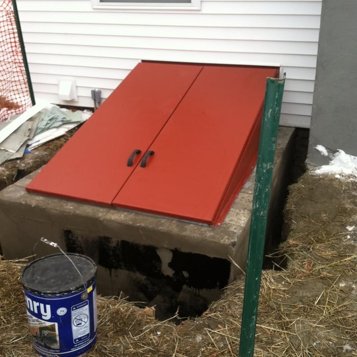 Foundation & bilco door