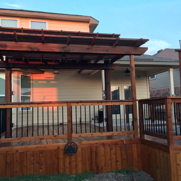 Deck & Pergola