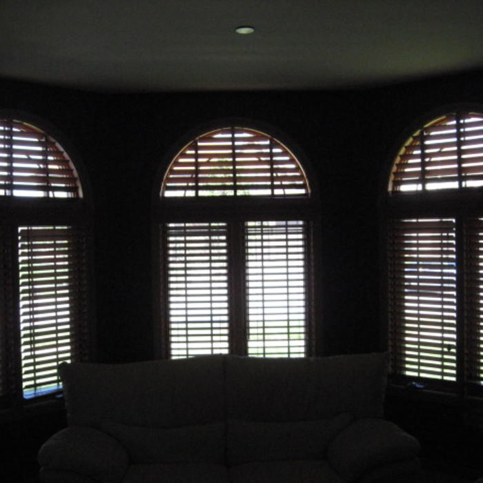 Wood Blinds with Specialty Shape