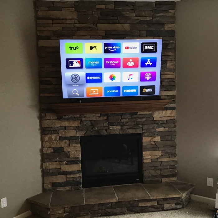 Love the stone wall mounts!