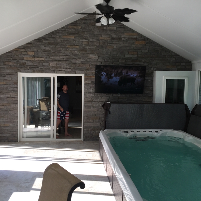 INTERIOR SWIM SPA ROOM