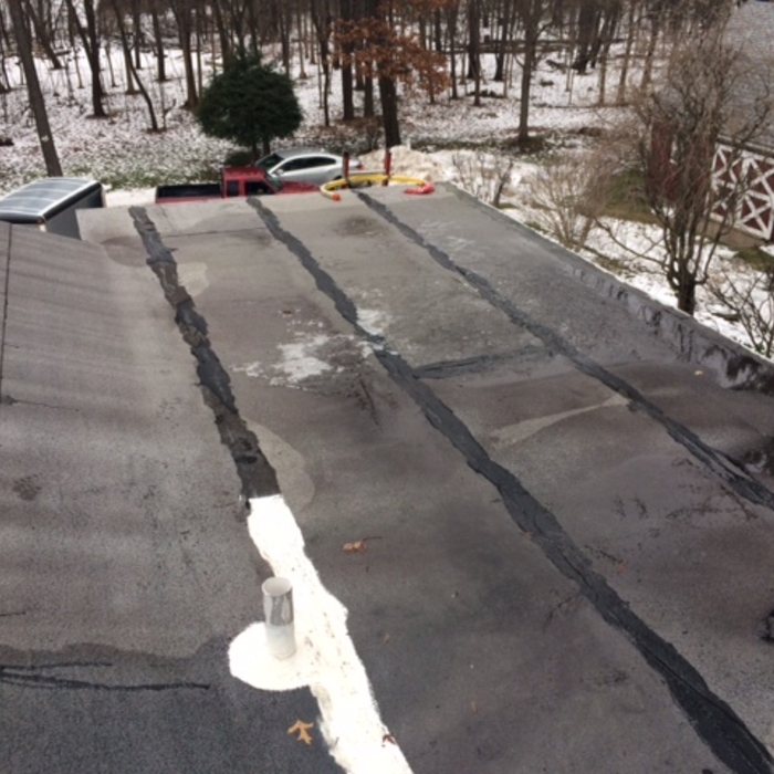 Flat roof Bad install and poor shape