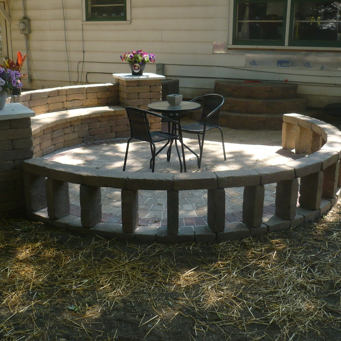 CIRCLE PATIO