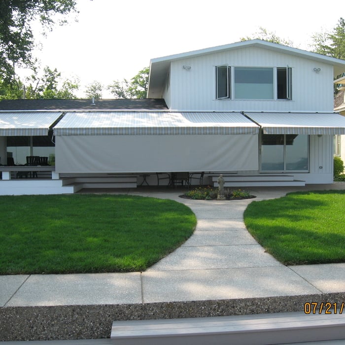Retractable Awnings