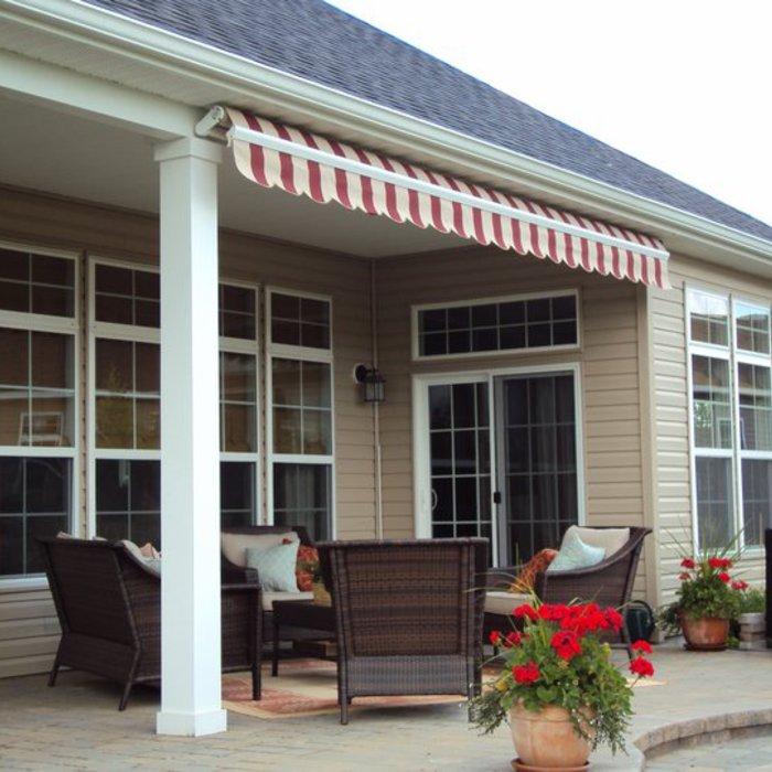 retractable awning when closed