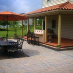 Paver patio/ Techo-Bloc