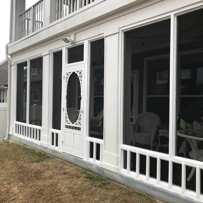 Screened in porch
