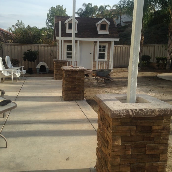 Stone Veneer Patio Pillars