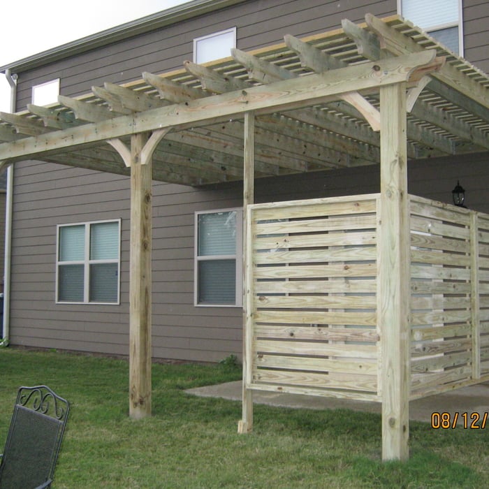 24x14 Pergola with Privacy Screen