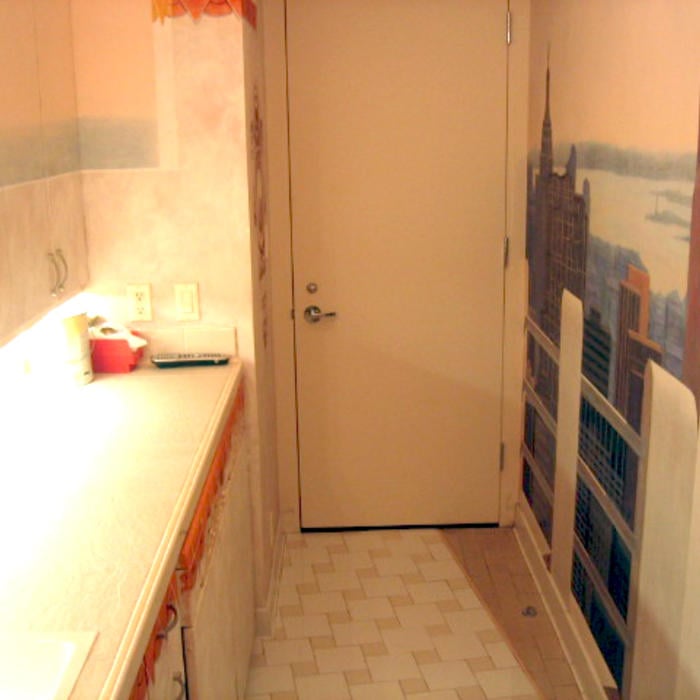 Bathroom. Essex House