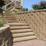 Retaining Wall w/Steps