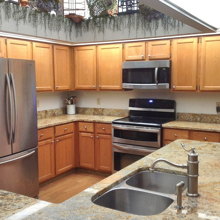 Kitchen Refacing 3 (Before)