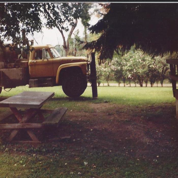 Tolans drill rig for extinguishing mine fire