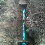 Pipe connecting distribution boxes