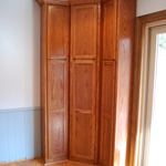 Oak kitchen with flat paneled doors.
