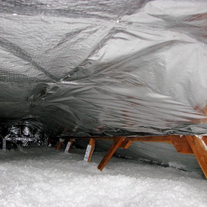 Fiberglass insulation with Radiant Barrier