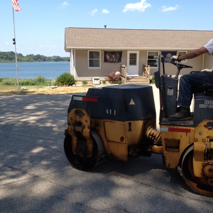 Compacting in the stone