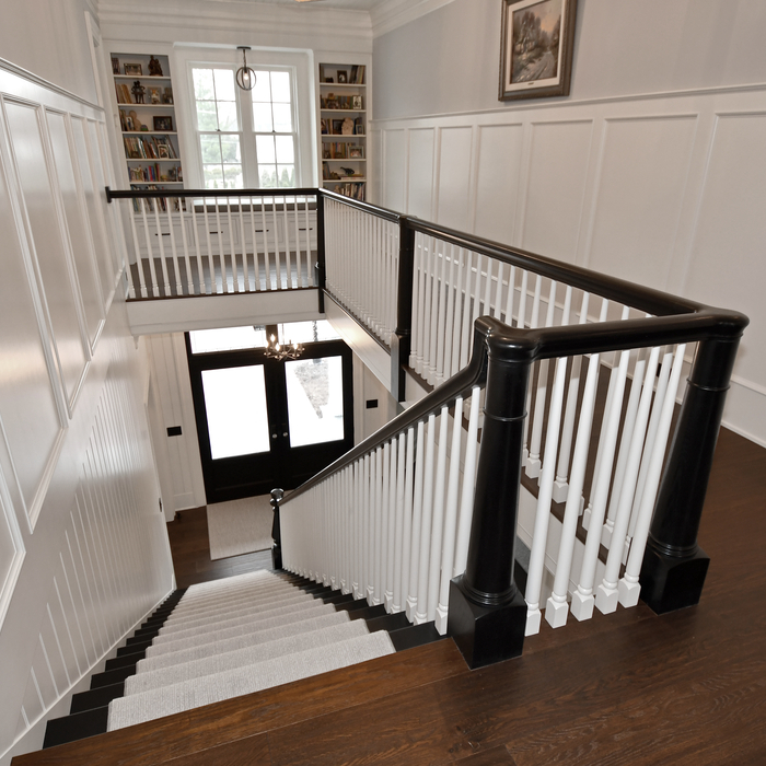 second floor horizontal balustrade