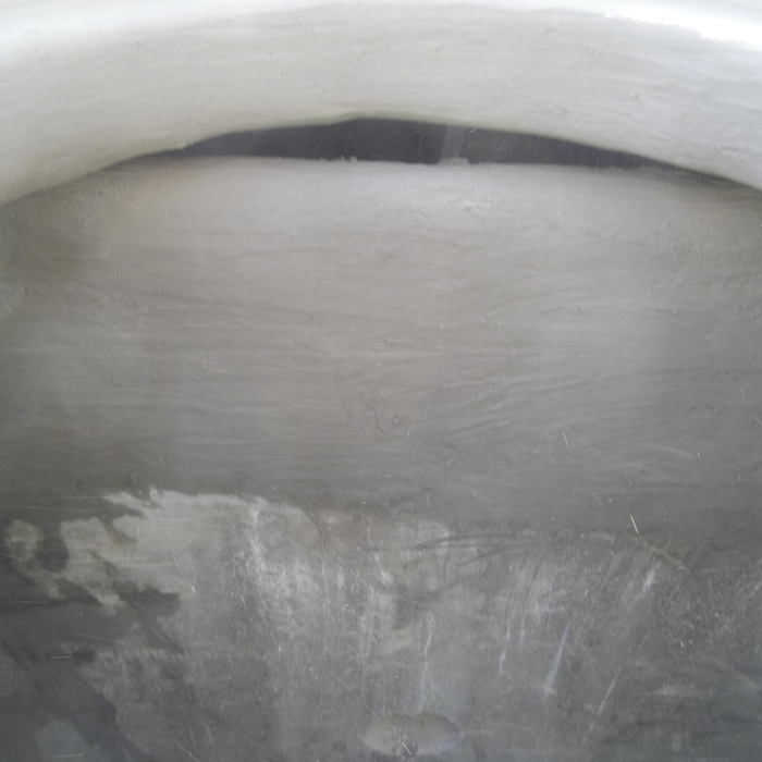 septic tank opening and divider wall