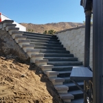 Jumbo gray retaining block with Charcoal color cap