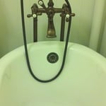 clawfoot tub1