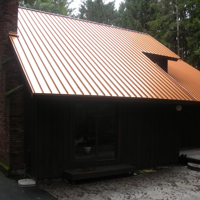 Standing seam metal roof
