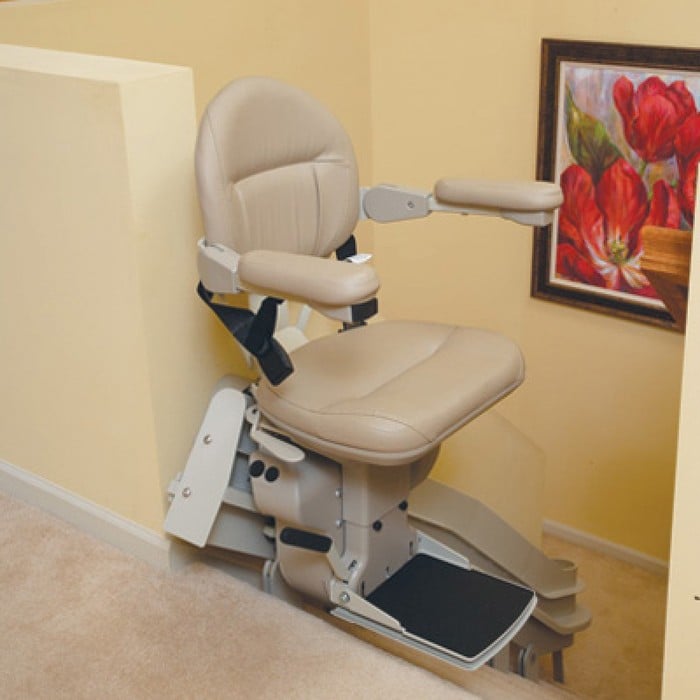 Curved stair lift