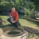 Crawler Cam in Manhole