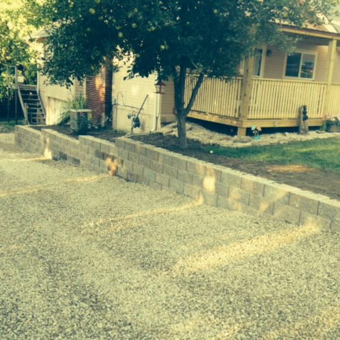 Retaining wall