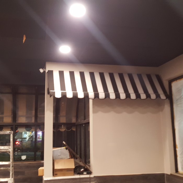 Awning in Dinning area