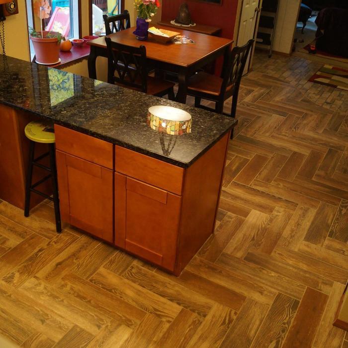 floor design and transition in entry way