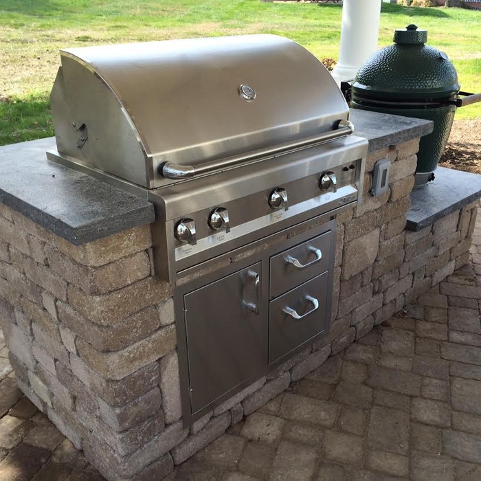 Outdoor Kitchen