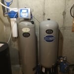 Expansion tank and filtration