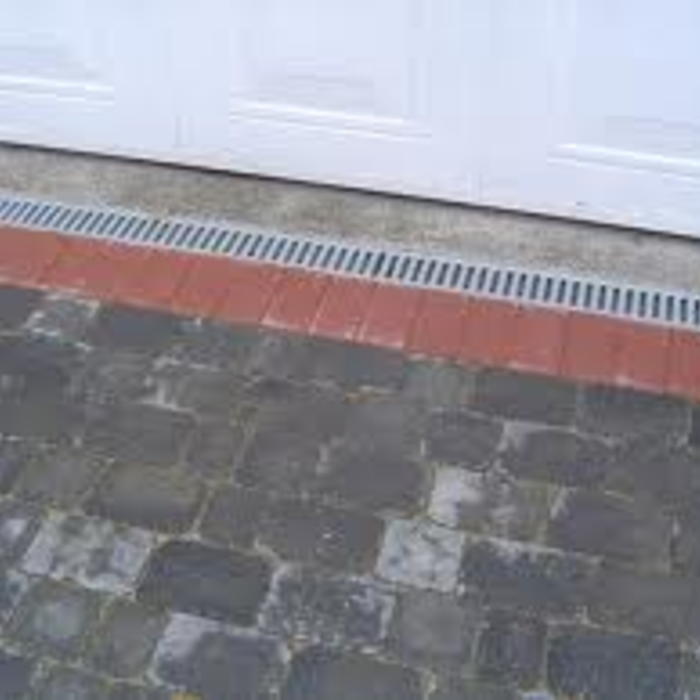Channel drain