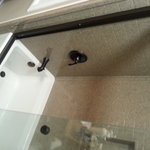Jazuzzi tub w/ onyx surround