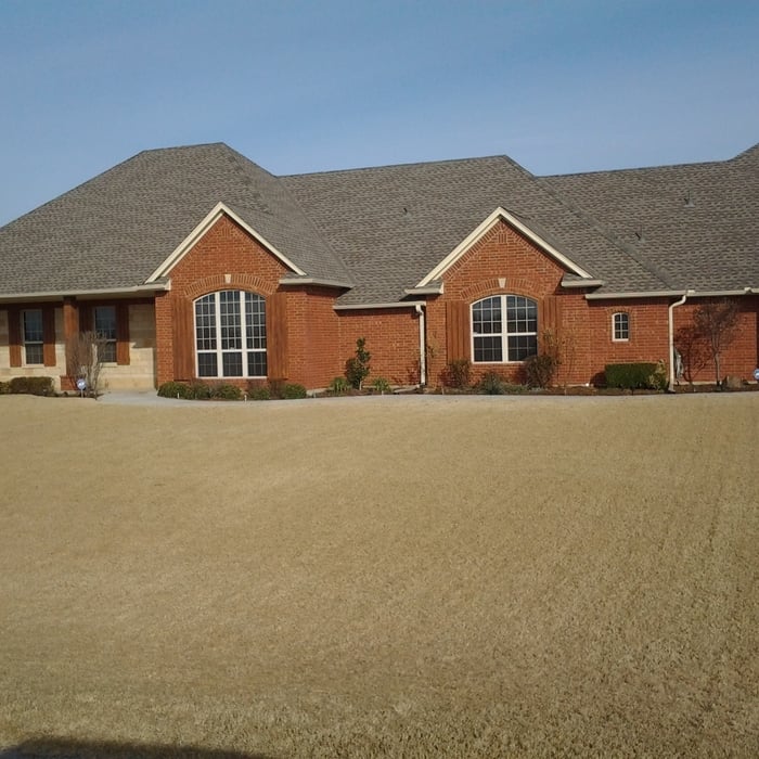 BIG COUNTRY PORCH.