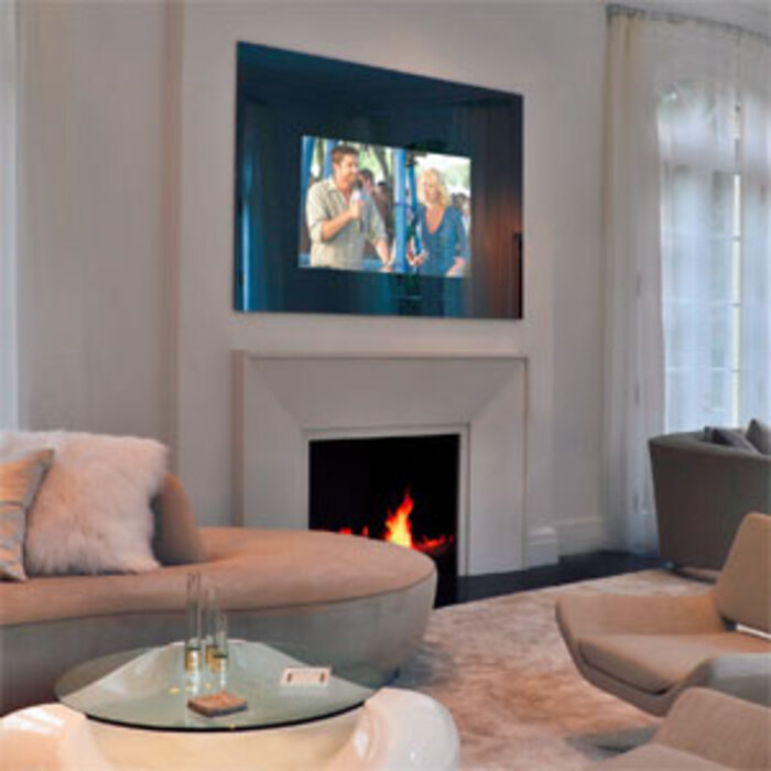 FAMILY ROOM TV OVER FIRE PLACE