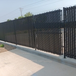 Privacy chain link