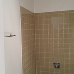 Porcelain tile tub surround