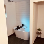 Master bathroom tub