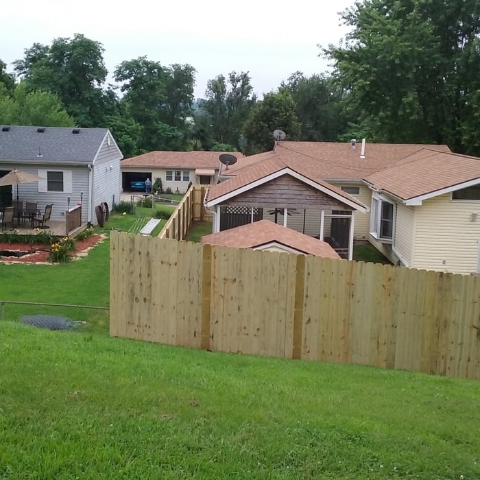 6' Stockade